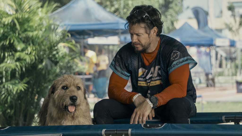 Mark Wahlberg as Mikael Lindnord in the movie Arthur the King (2024).